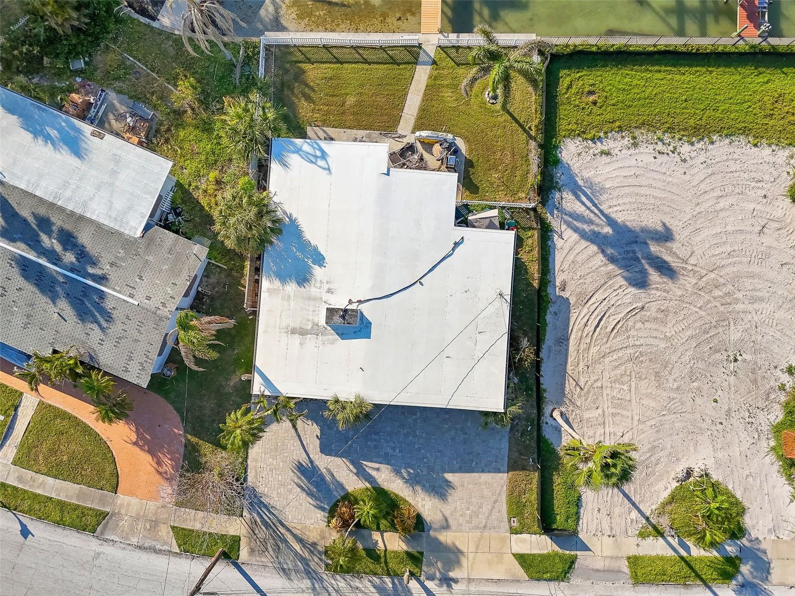 Image 13 of 16 For 15305 Harbor Drive