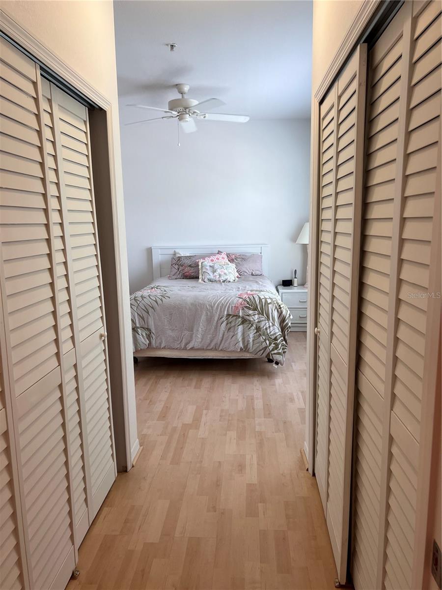 Image 21 of 37 For 5741 Soldier Circle 202
