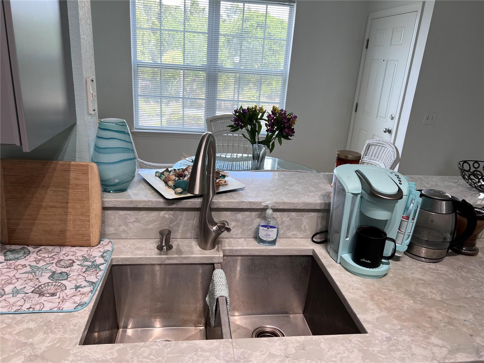 Image 8 of 37 For 5741 Soldier Circle 202
