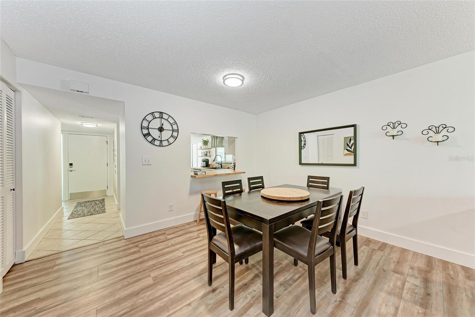 Image 13 of 45 For 3803 Sun Eagle Lane 203