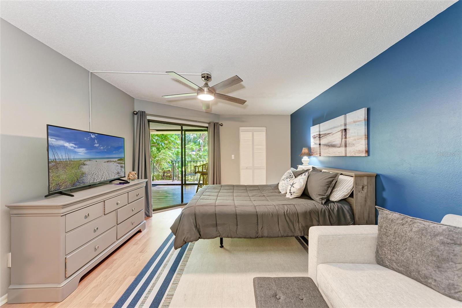 Image 18 of 45 For 3803 Sun Eagle Lane 203