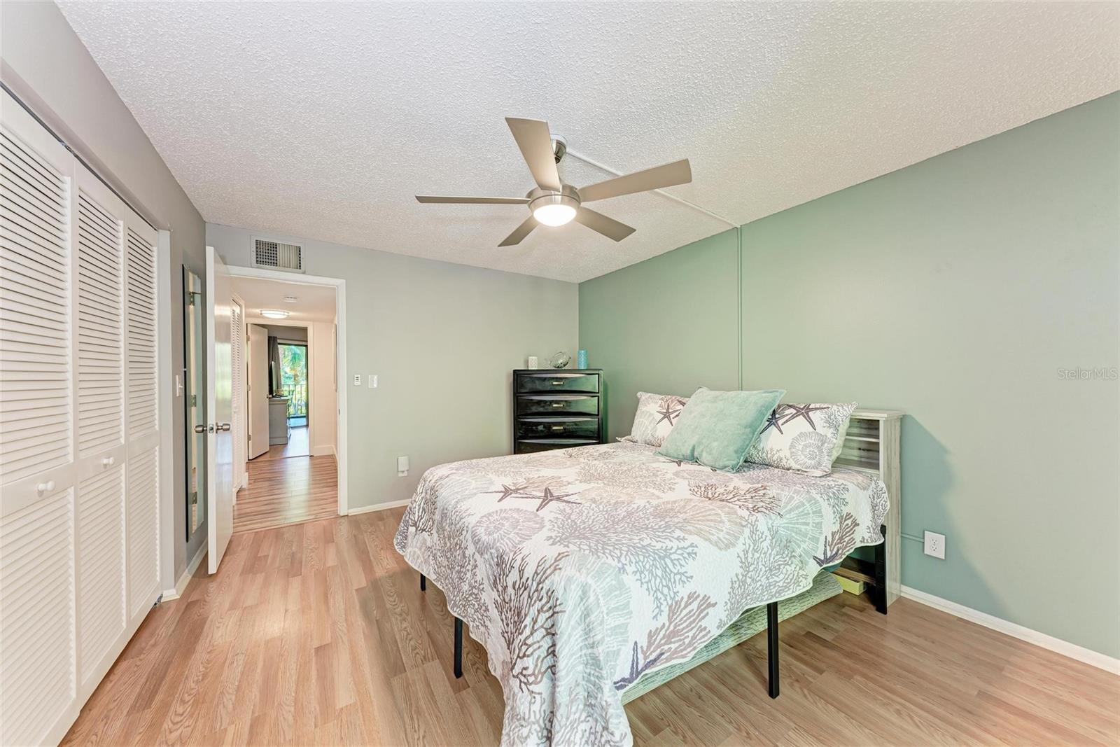 Image 23 of 45 For 3803 Sun Eagle Lane 203
