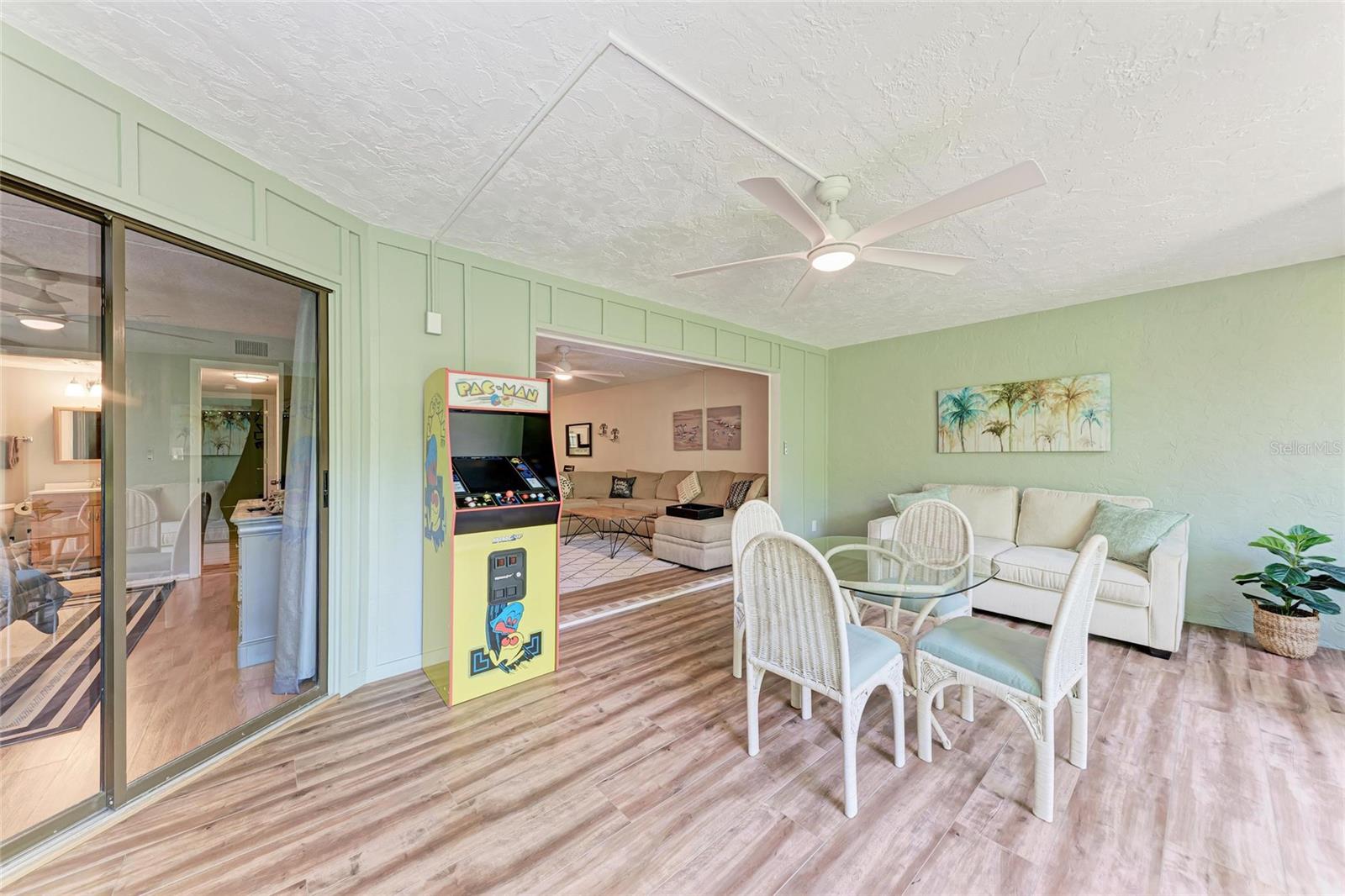 Image 28 of 45 For 3803 Sun Eagle Lane 203