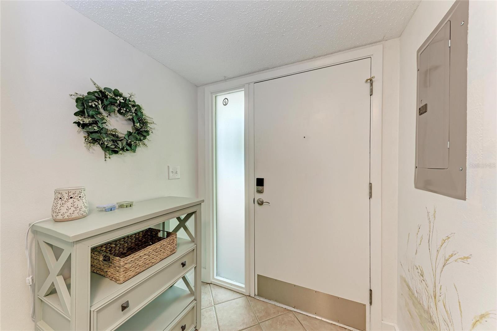 Image 4 of 45 For 3803 Sun Eagle Lane 203