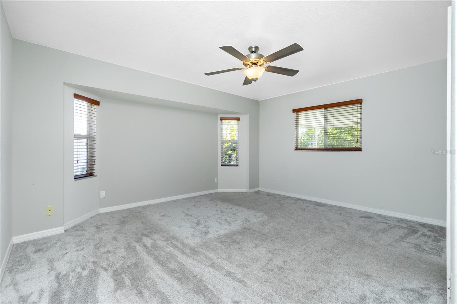 Image 11 of 21 For 11350 Orange Avenue