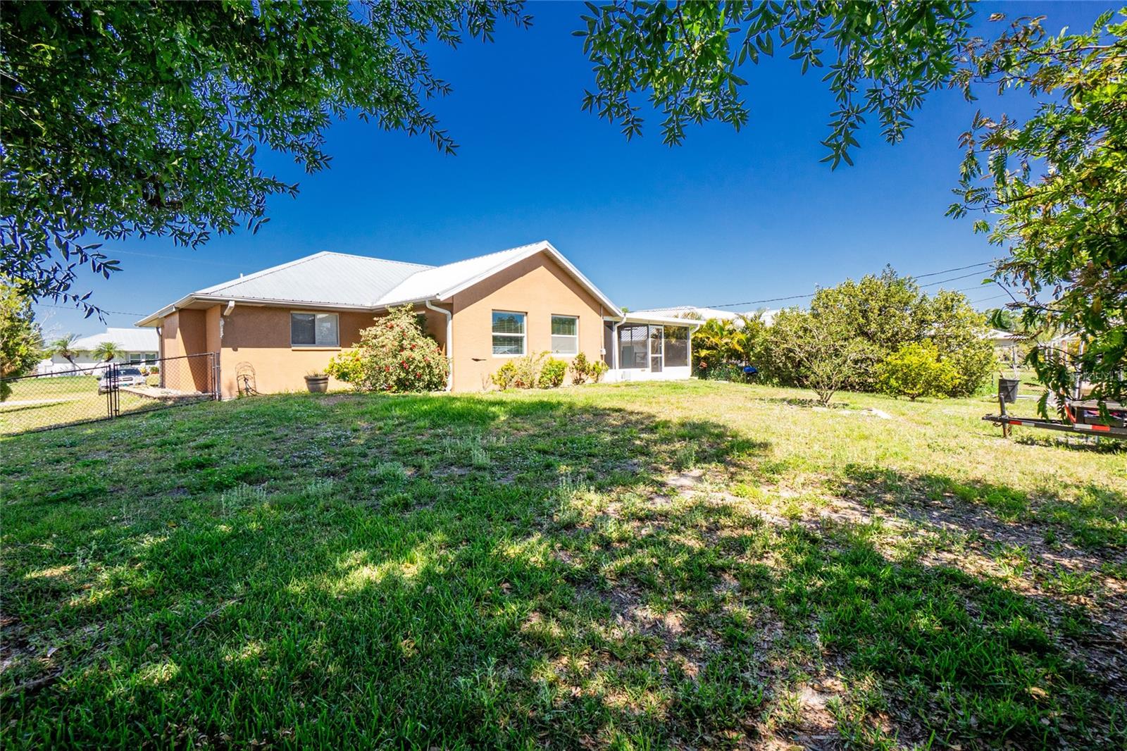 Image 19 of 21 For 11350 Orange Avenue