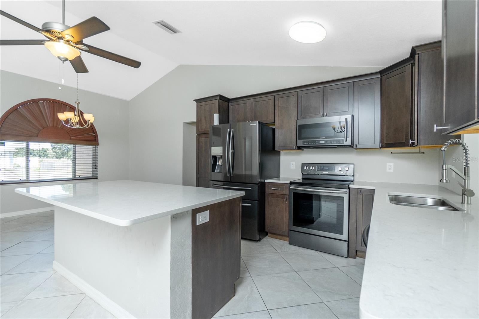 Image 4 of 21 For 11350 Orange Avenue