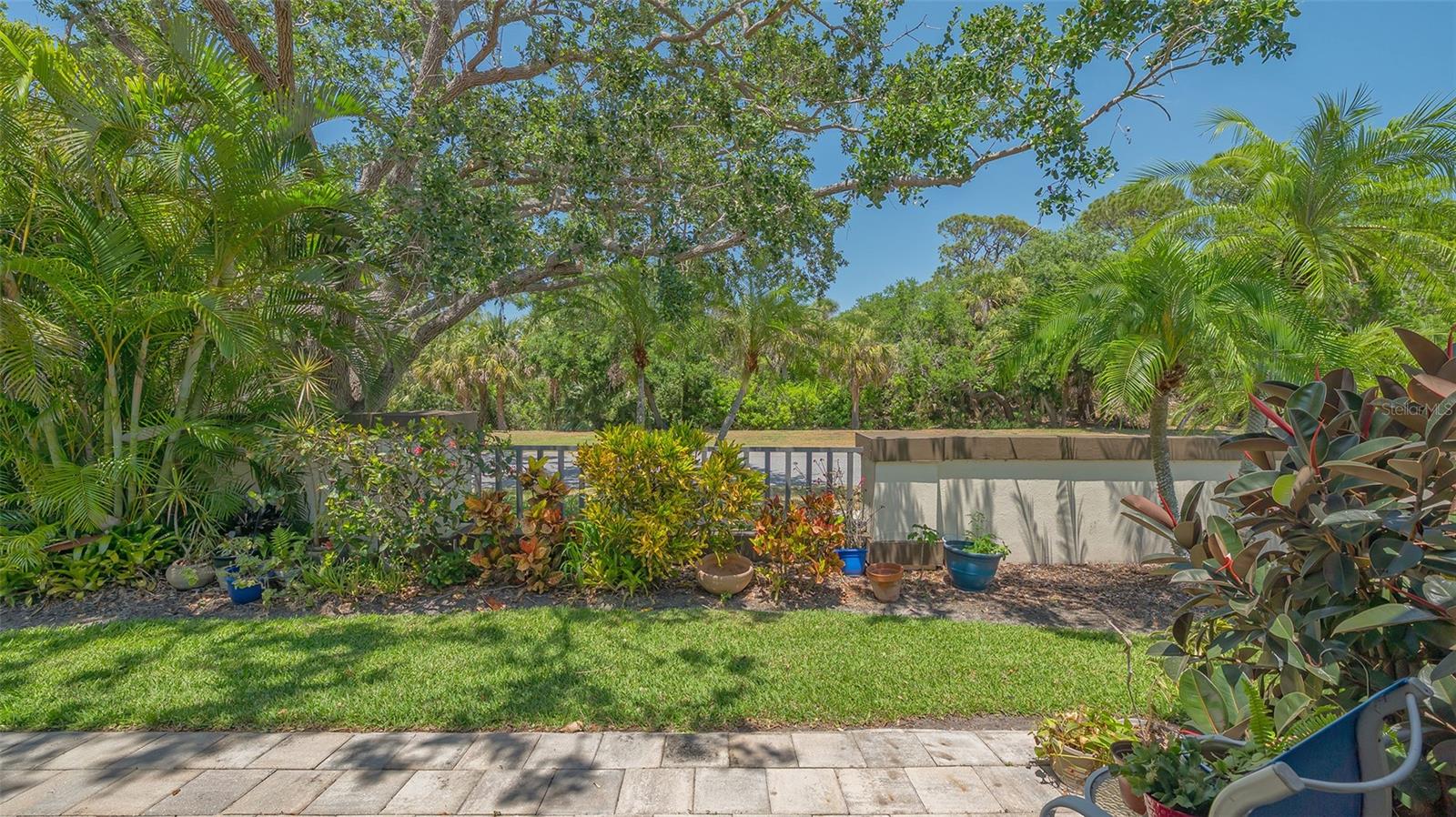 Image 28 of 55 For 4691 Las Brisas Lane