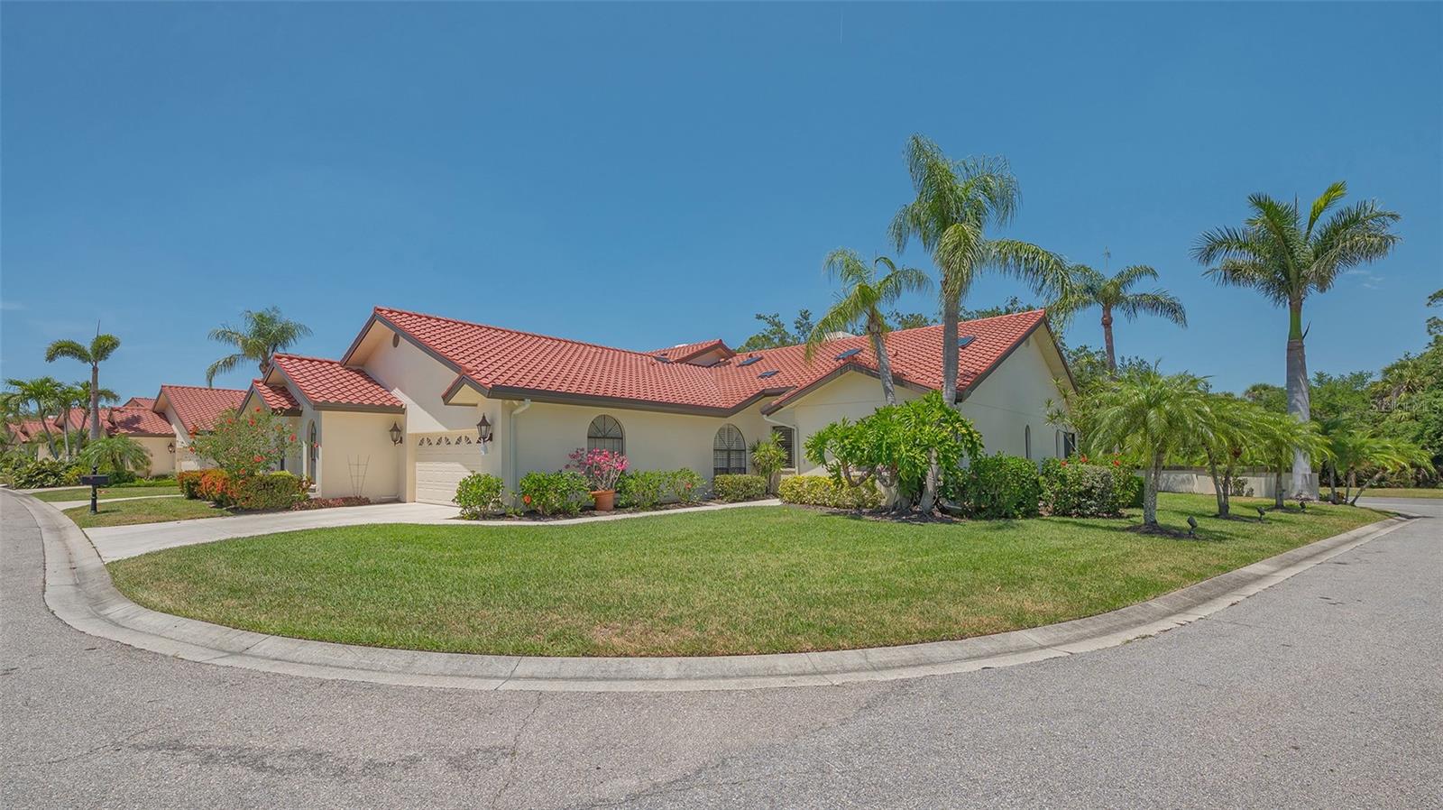 Image 34 of 55 For 4691 Las Brisas Lane