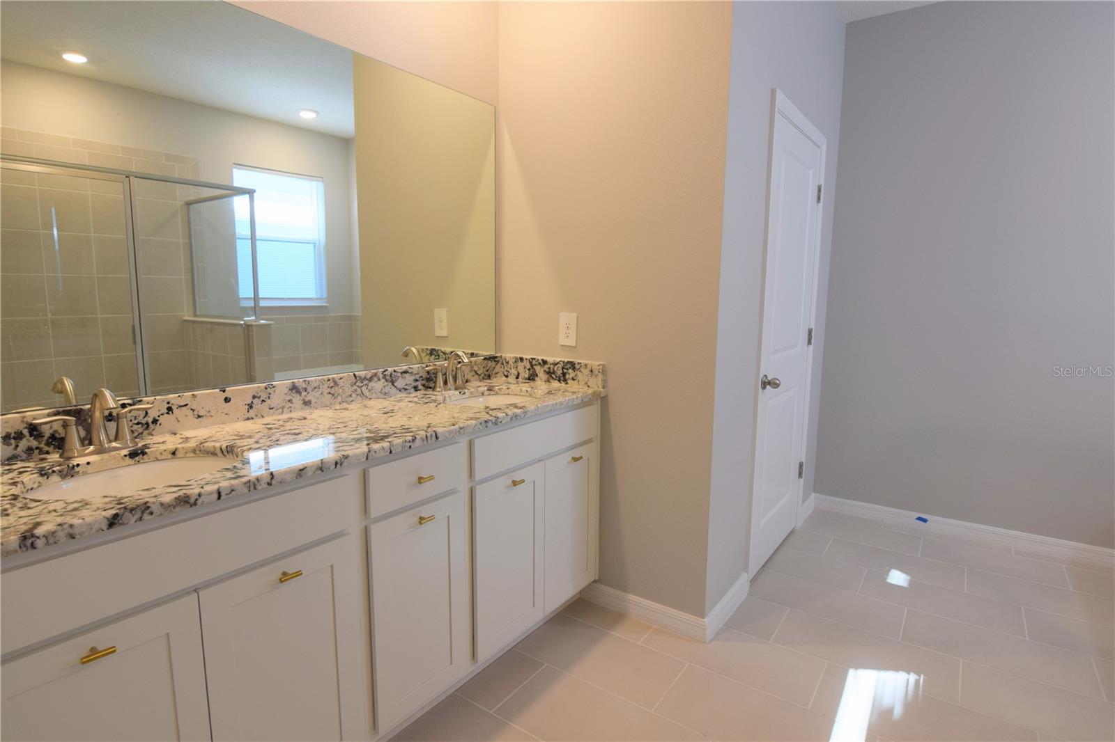 Image 10 of 26 For 2128 Midnight Pearl Drive