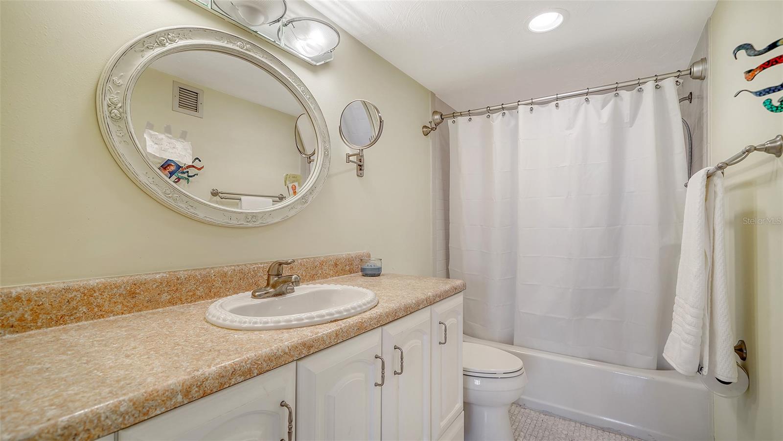 Image 16 of 44 For 101 Gulfstream Avenue 5j