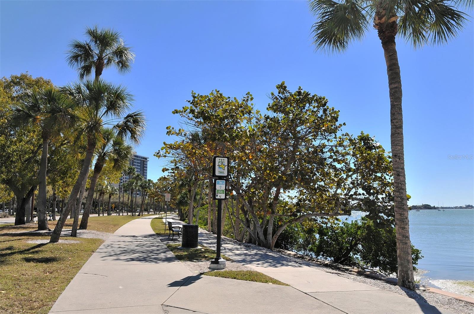 Image 38 of 44 For 101 Gulfstream Avenue 5j