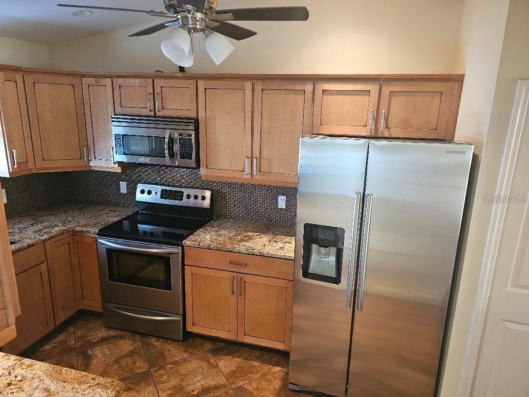 Image 4 of 16 For 6403 Heritage Lane 6403