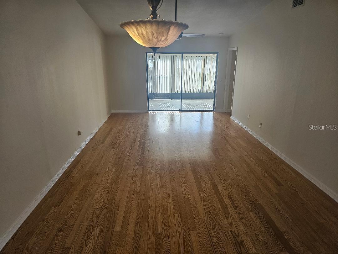 Image 6 of 16 For 6403 Heritage Lane 6403