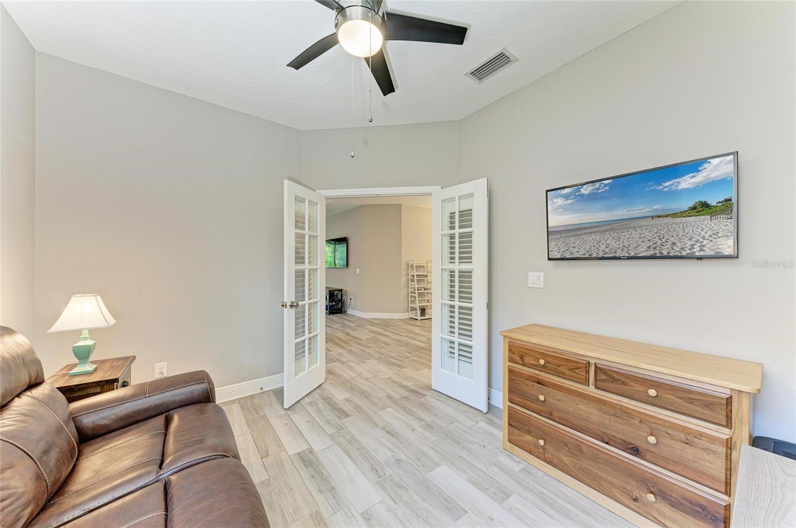 Image 30 of 43 For 5957 Amberly Drive