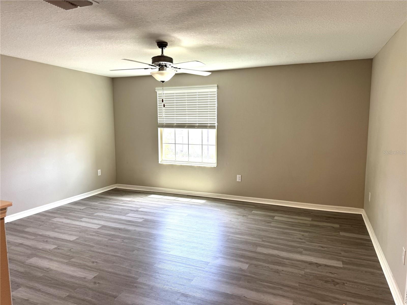 Image 10 of 25 For 5430 Amaryllis Garden Street