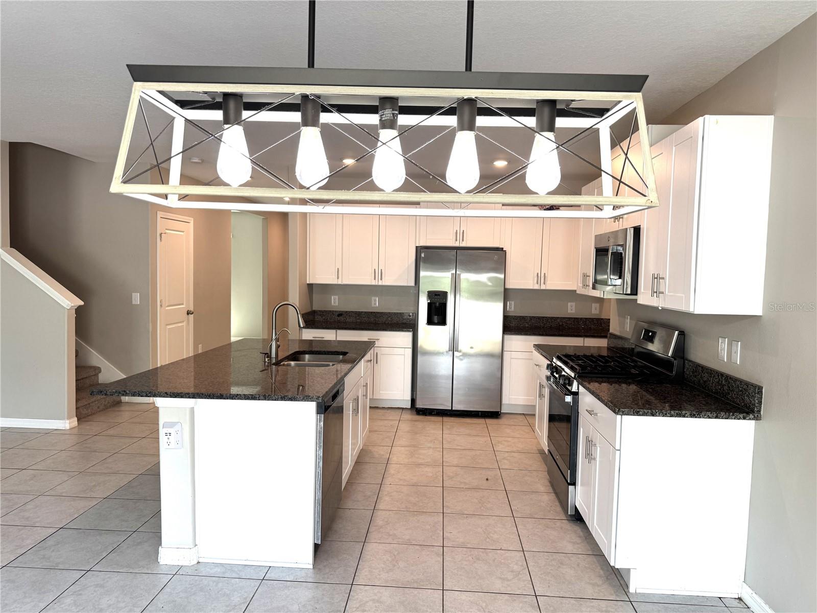 Image 4 of 25 For 5430 Amaryllis Garden Street
