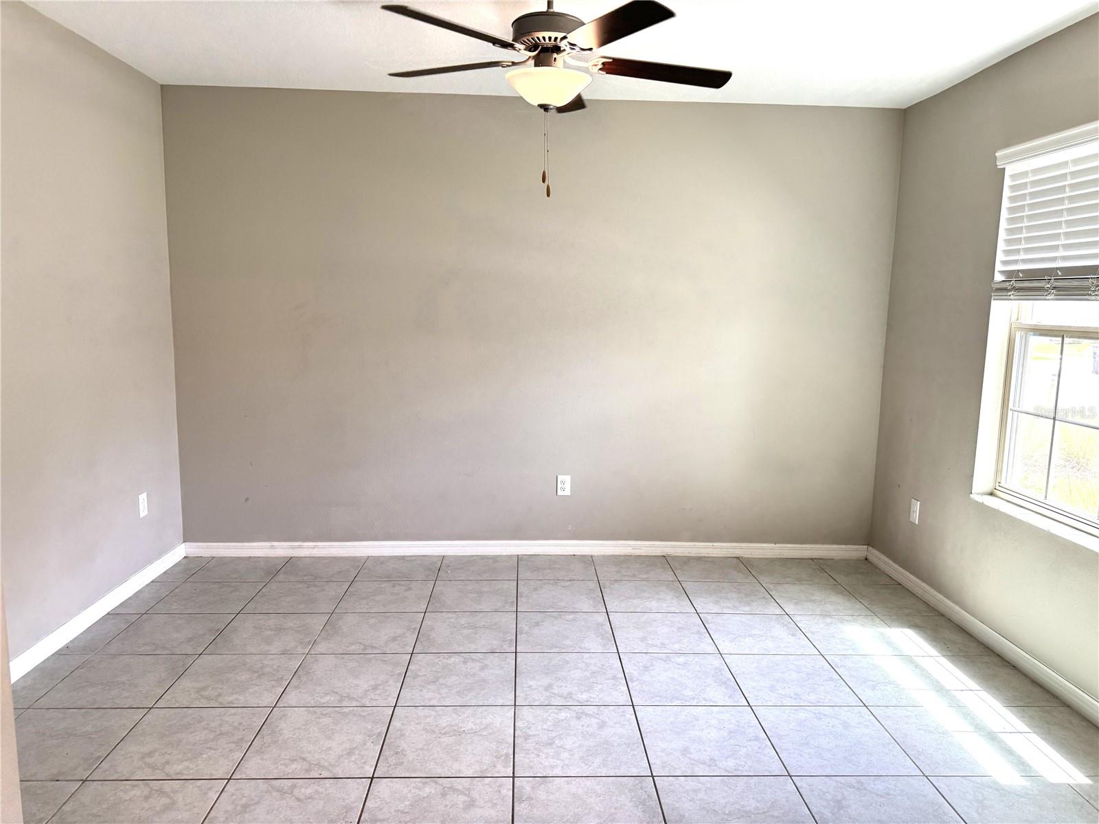 Image 7 of 25 For 5430 Amaryllis Garden Street