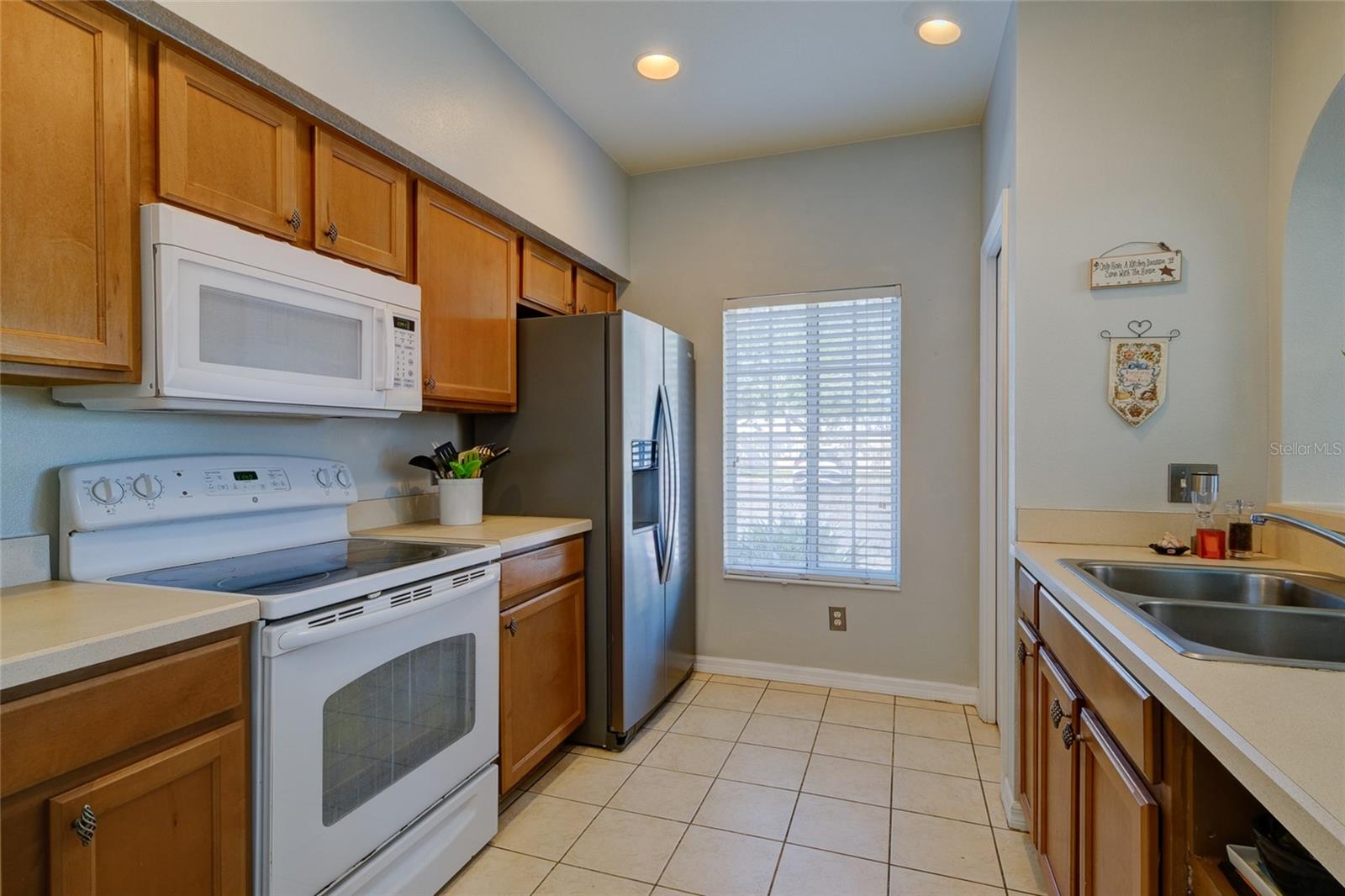Image 7 of 39 For 3909 45th Terrace W 102