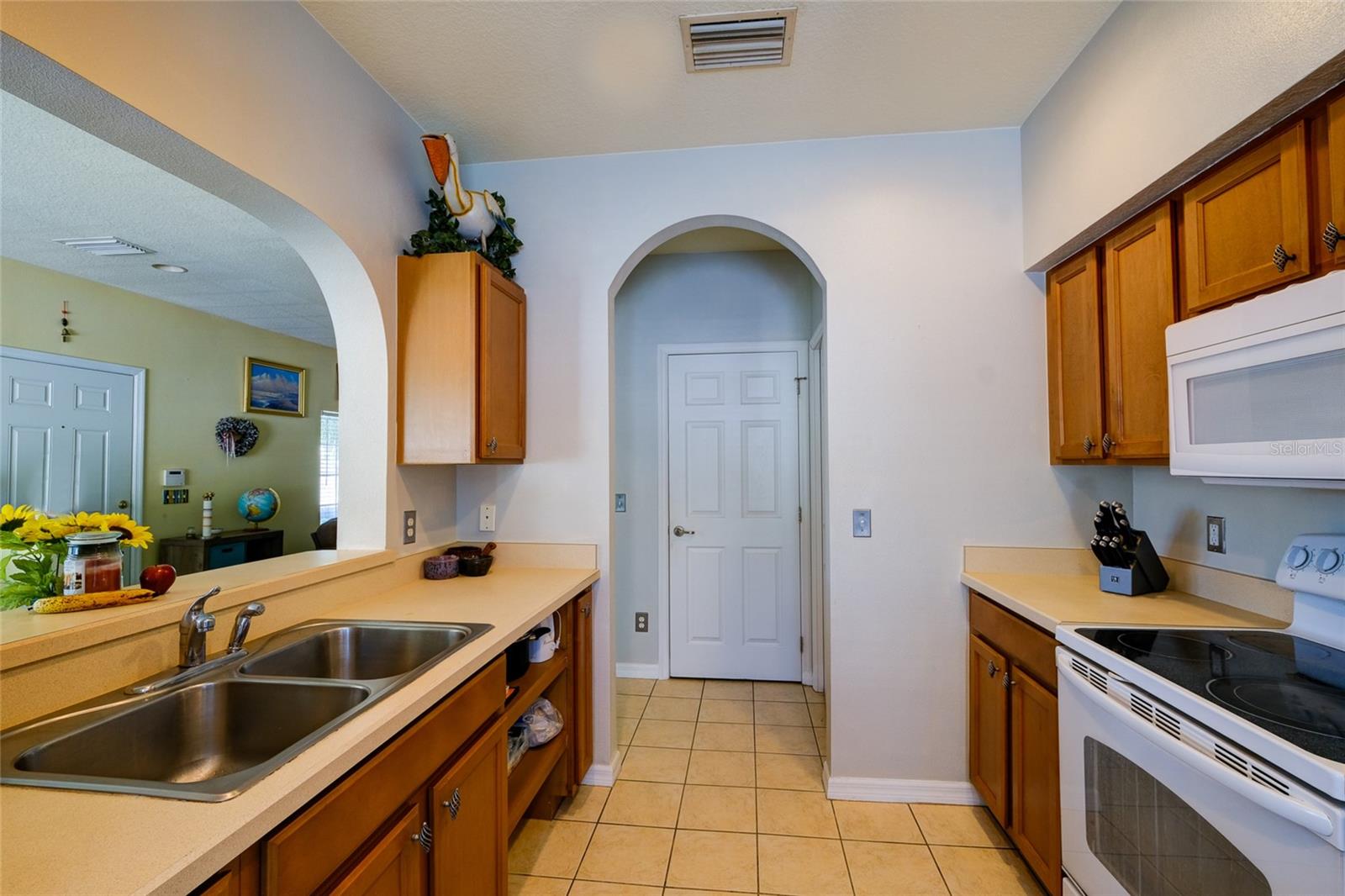 Image 8 of 39 For 3909 45th Terrace W 102