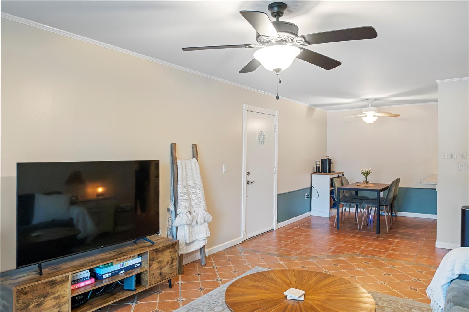 Image 2 of 20 For 3269 Beneva Road 102
