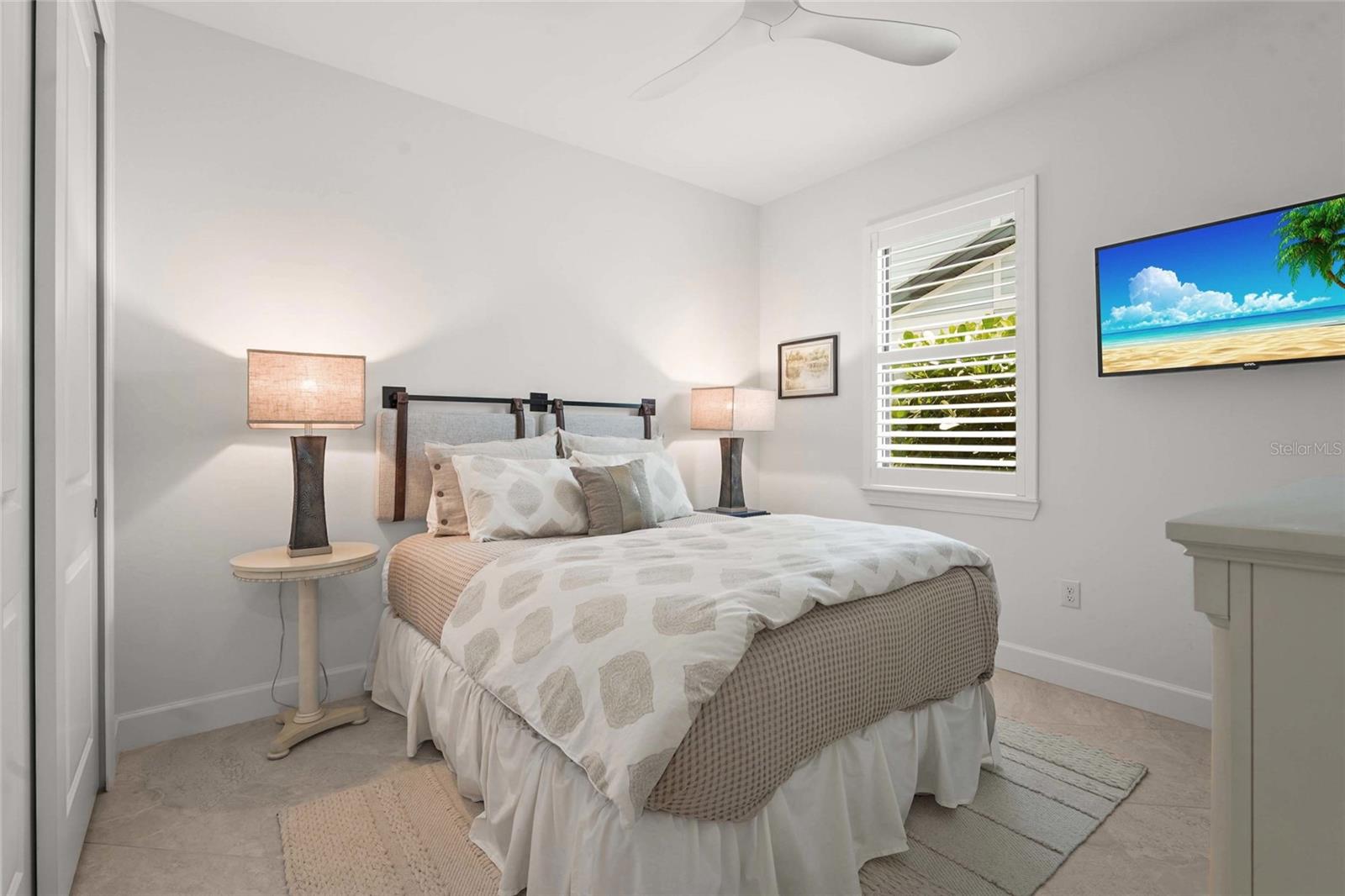 Image 30 of 95 For 6295 Crested Eagle Lane