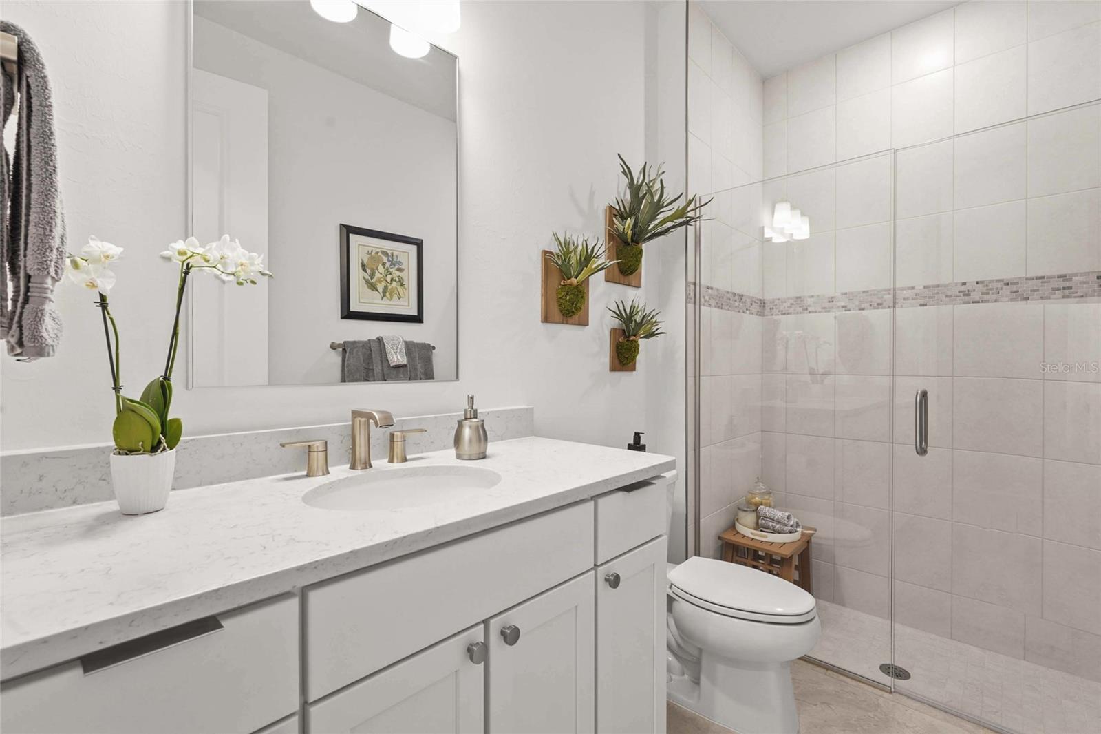 Image 33 of 95 For 6295 Crested Eagle Lane