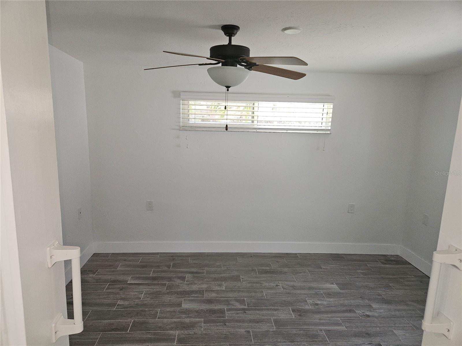 Image 23 of 49 For 213 64th Street