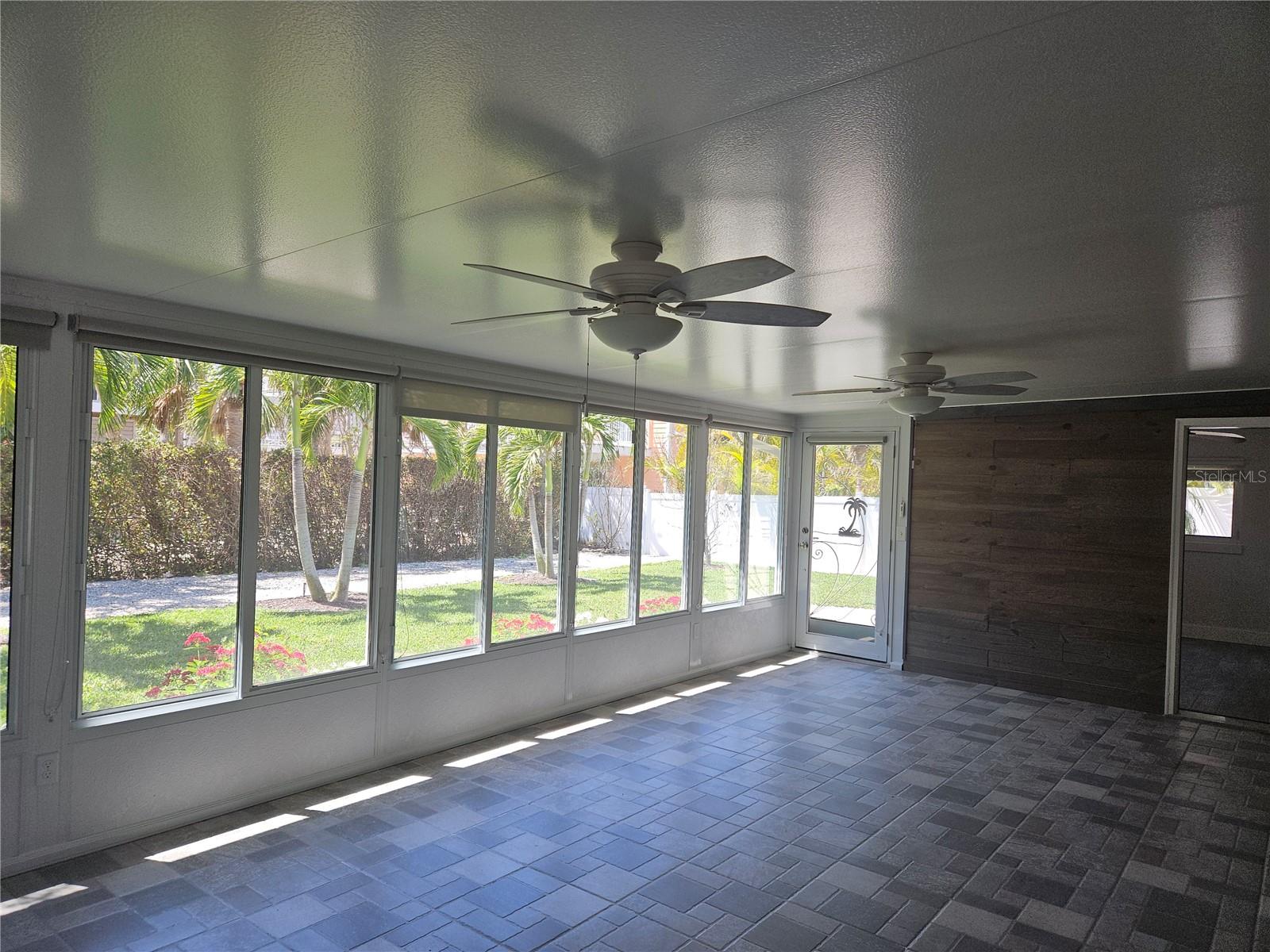 Image 31 of 49 For 213 64th Street