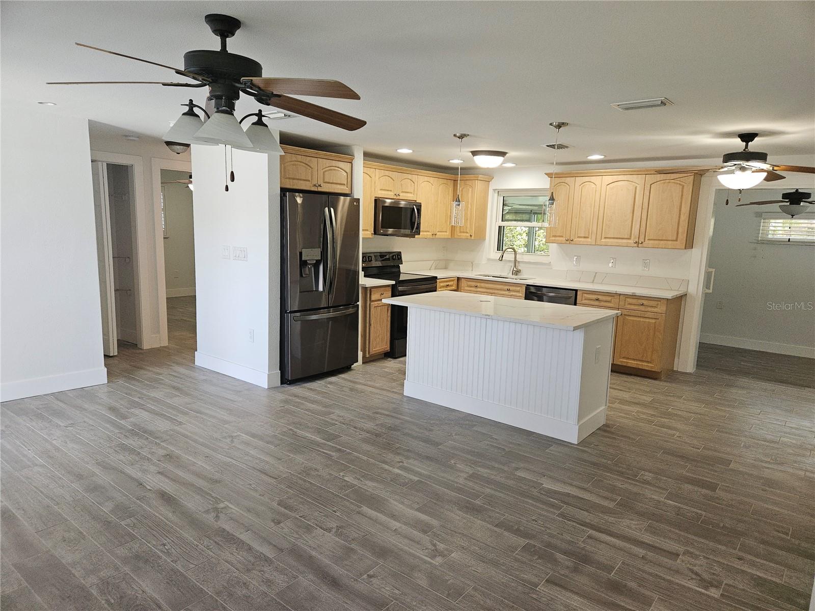 Image 6 of 49 For 213 64th Street