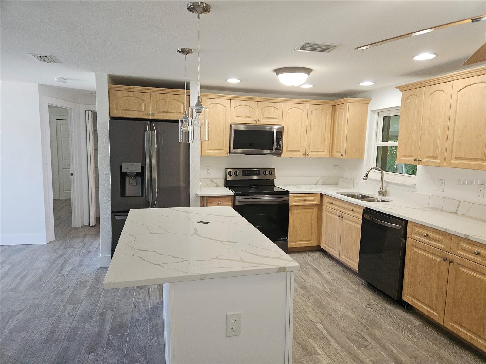Image 7 of 49 For 213 64th Street