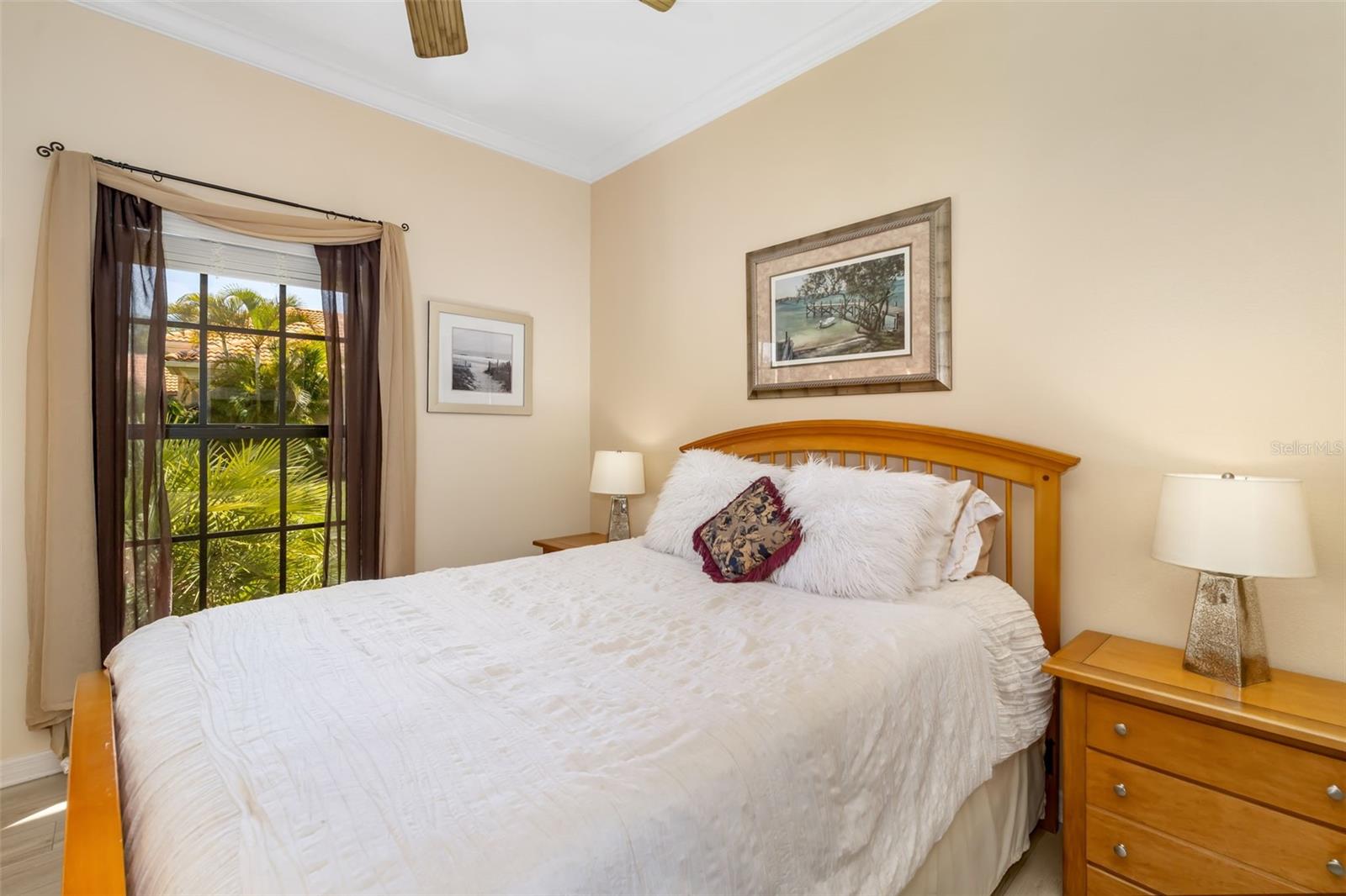 Image 37 of 80 For 356 Blackbird Court