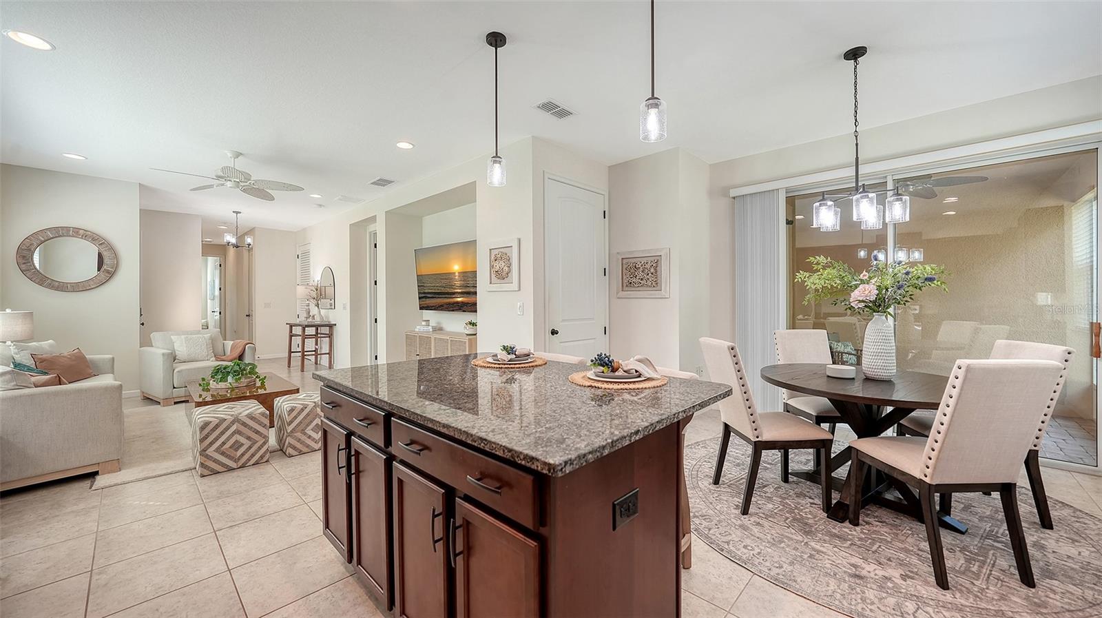Image 14 of 42 For 11847 Meadowgate Place