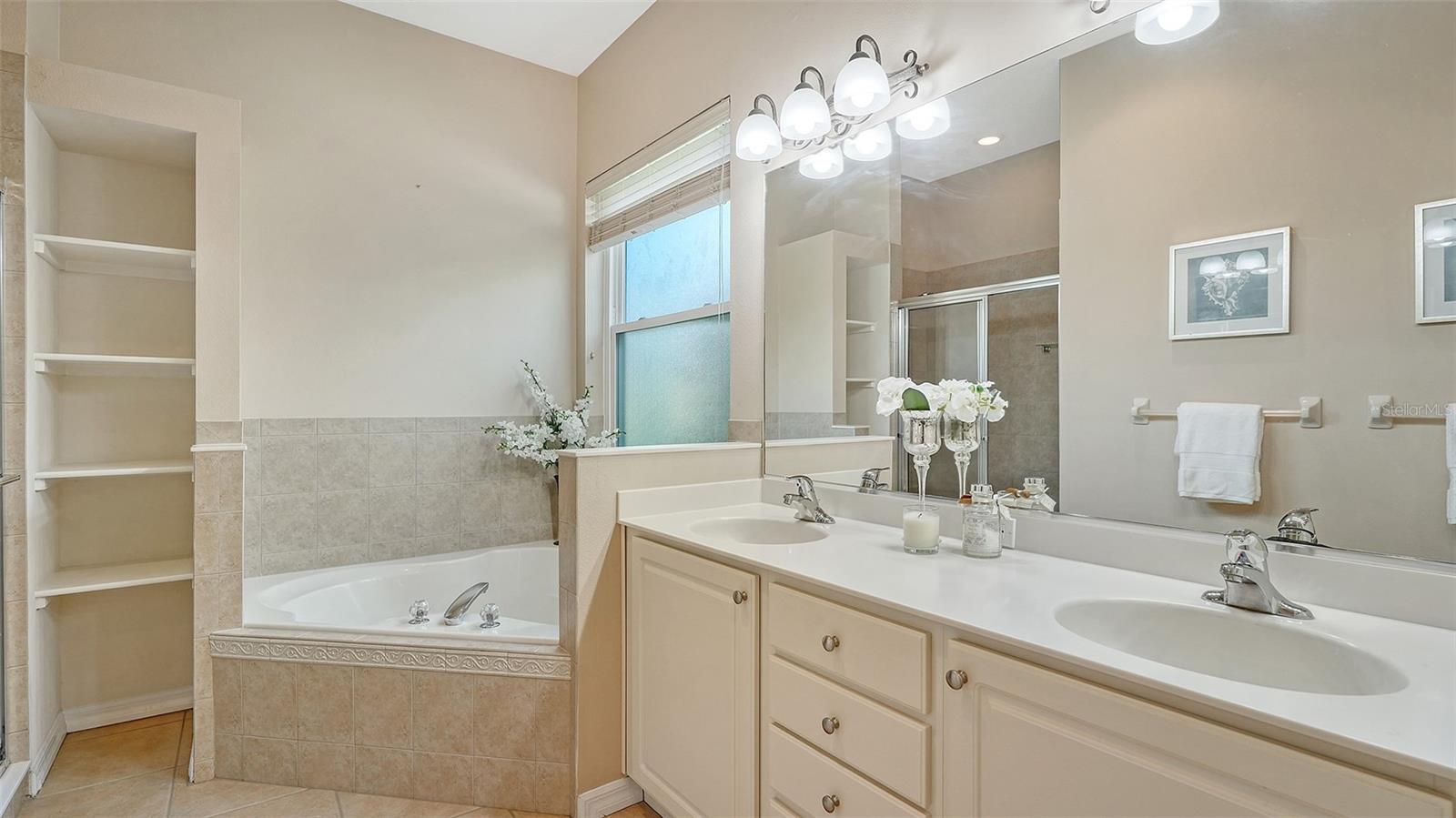 Image 17 of 47 For 8019 Indigo Ridge Terrace