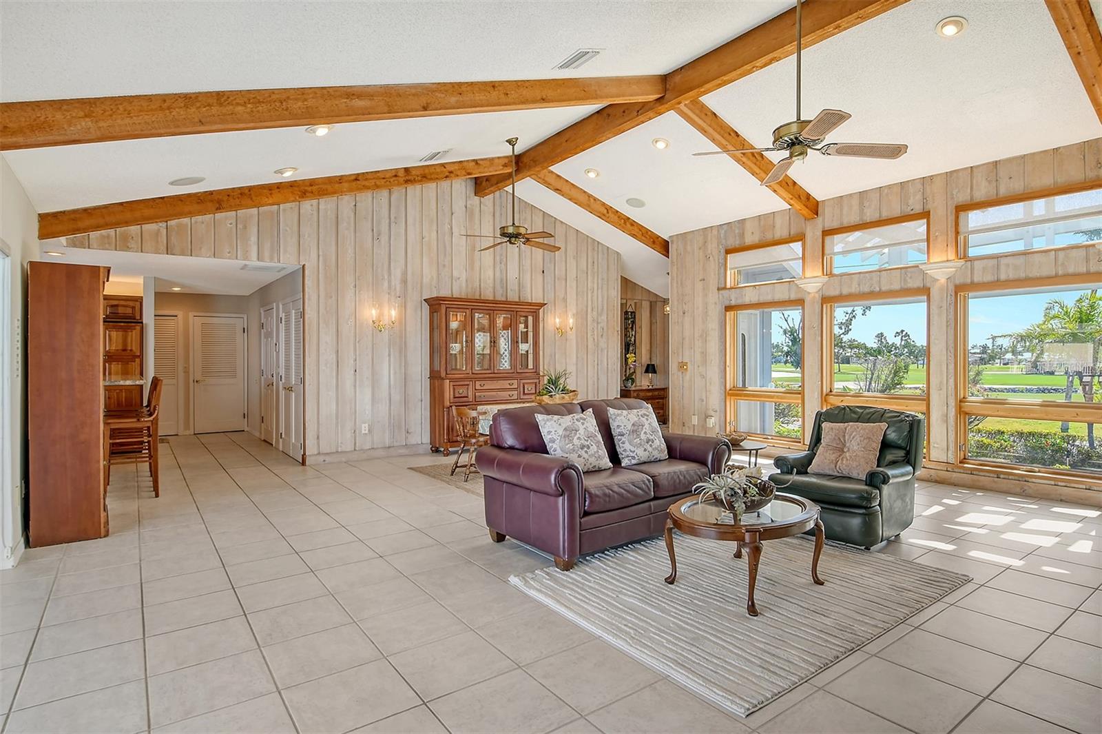 Image 16 of 98 For 621 Ivanhoe Lane