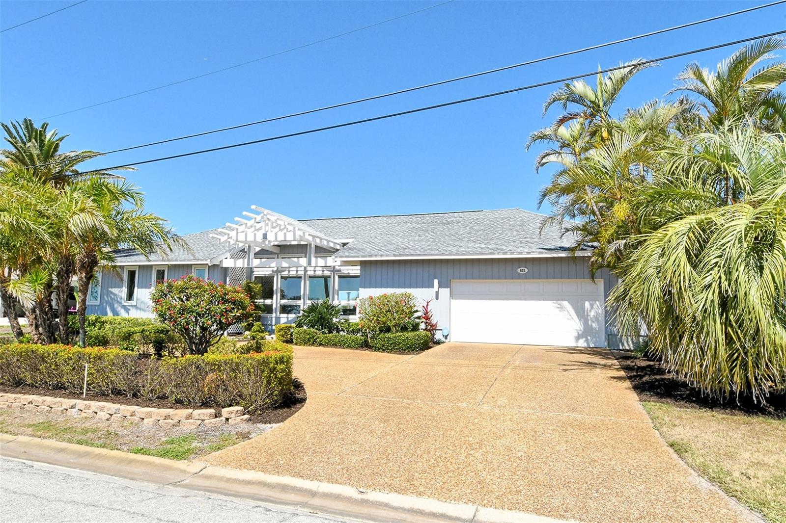 Image 8 of 98 For 621 Ivanhoe Lane