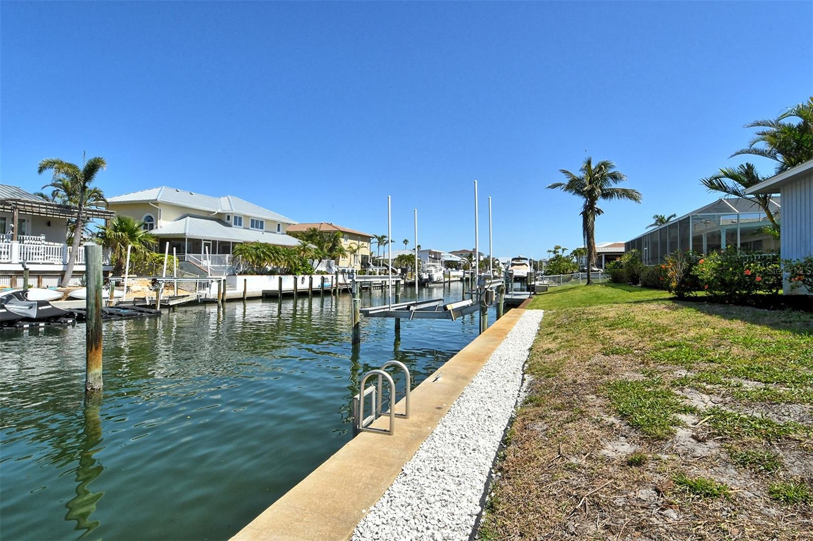 Image 87 of 98 For 621 Ivanhoe Lane