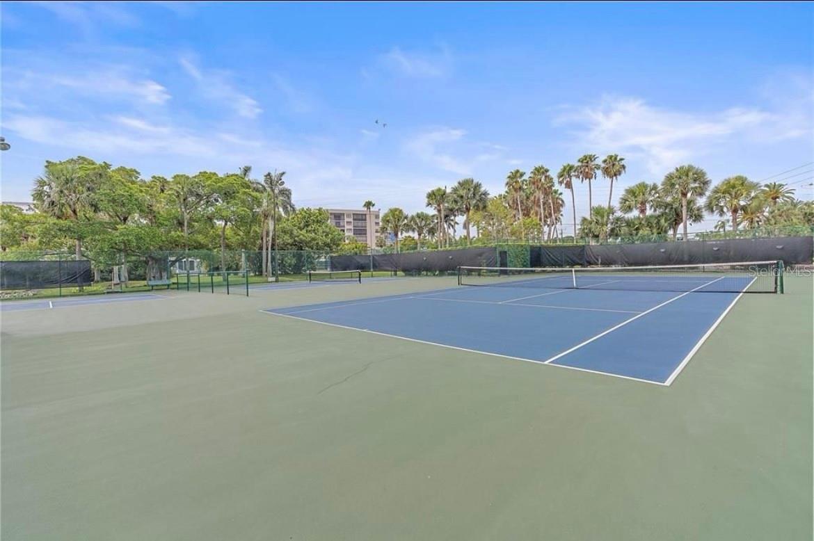 Image 22 of 29 For 1223 Siesta Bayside Drive 1223