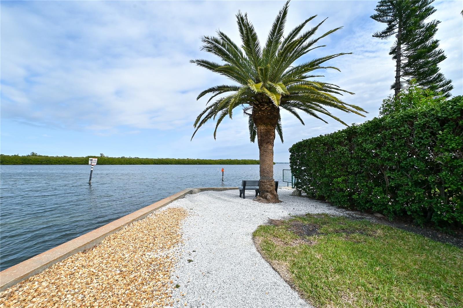 Image 61 of 75 For 4800 Gulf Of Mexico Drive 205