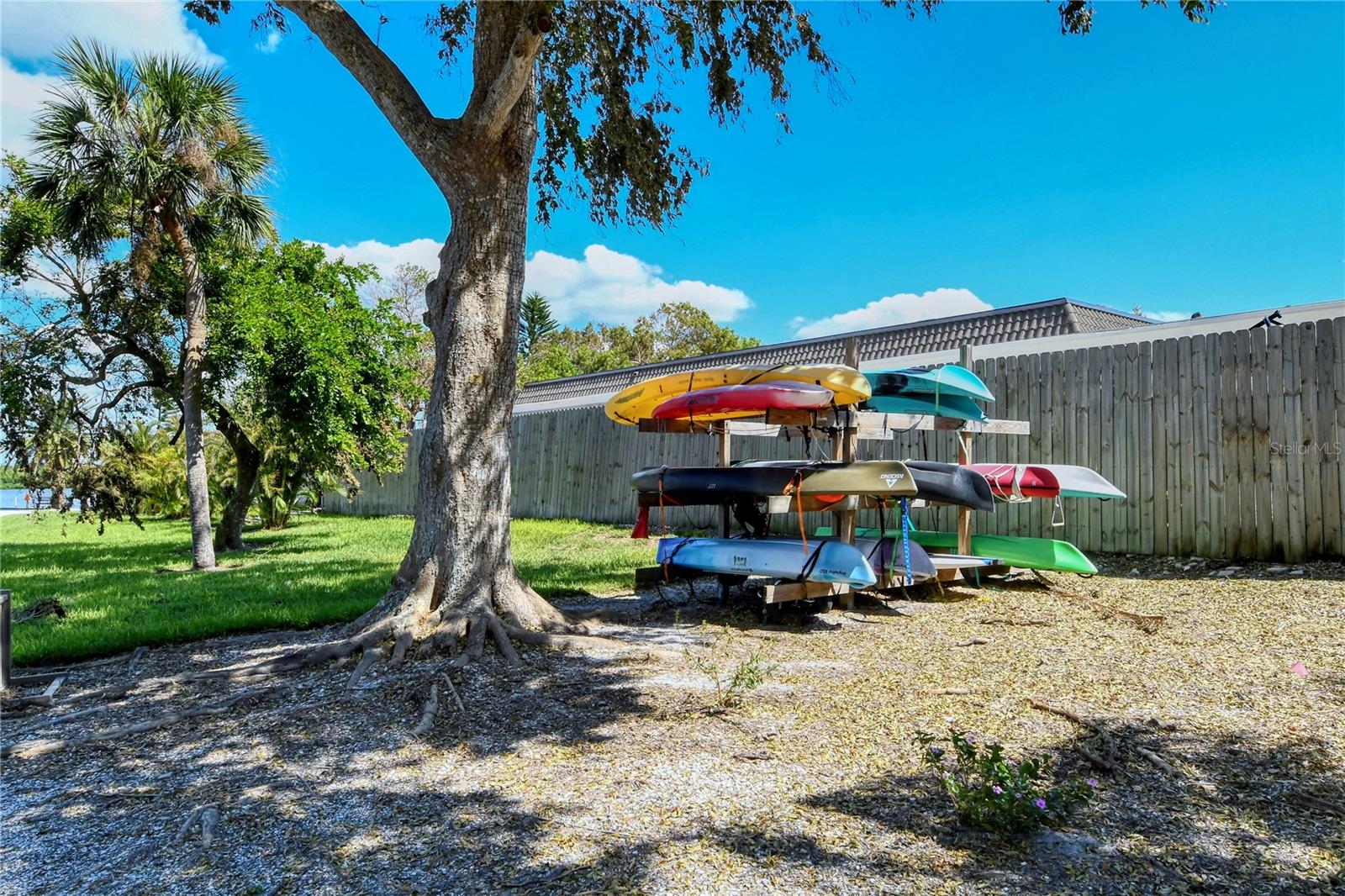 Image 62 of 75 For 4800 Gulf Of Mexico Drive 205