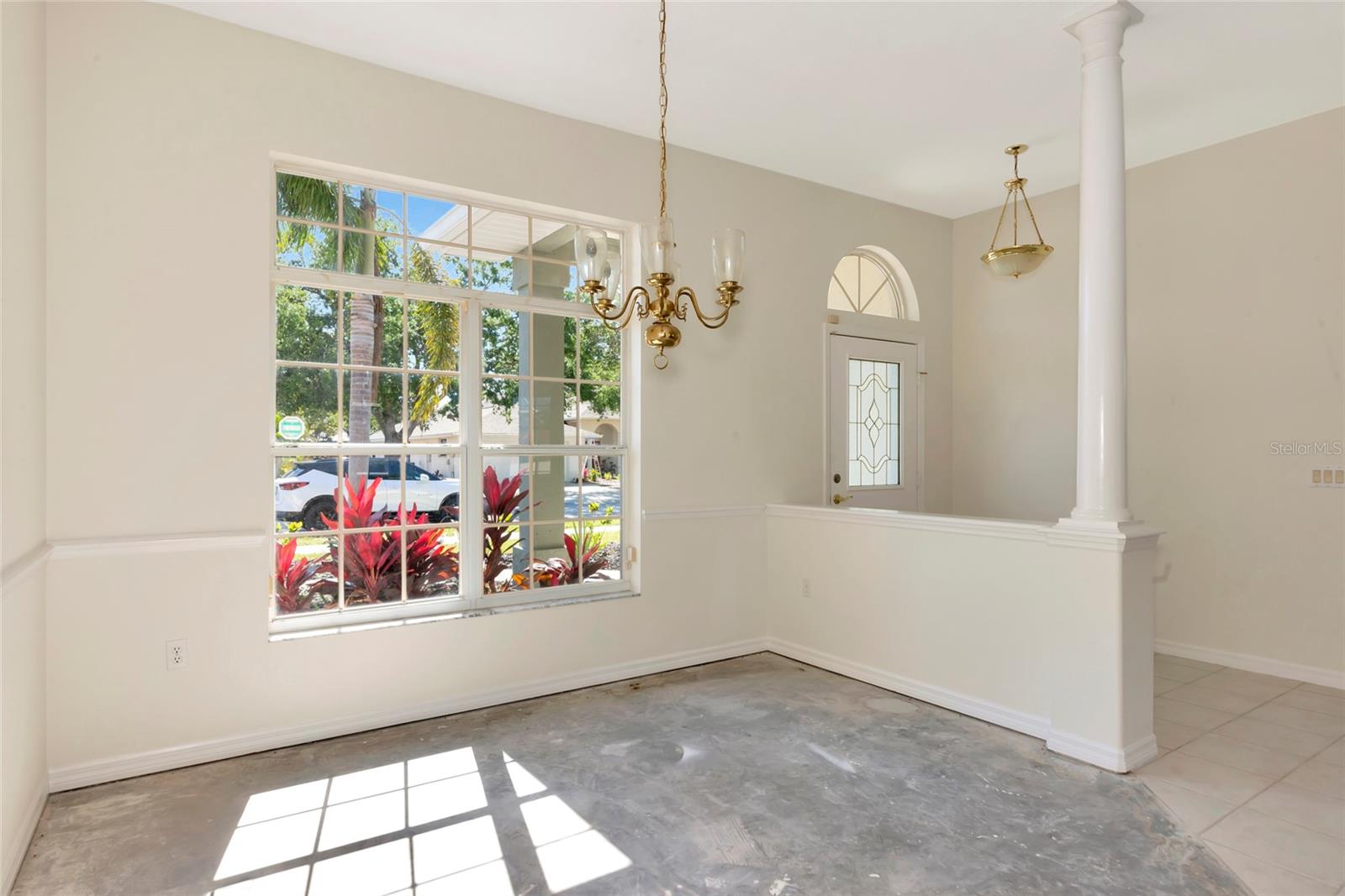 Image 8 of 27 For 4092 Green Tree Avenue