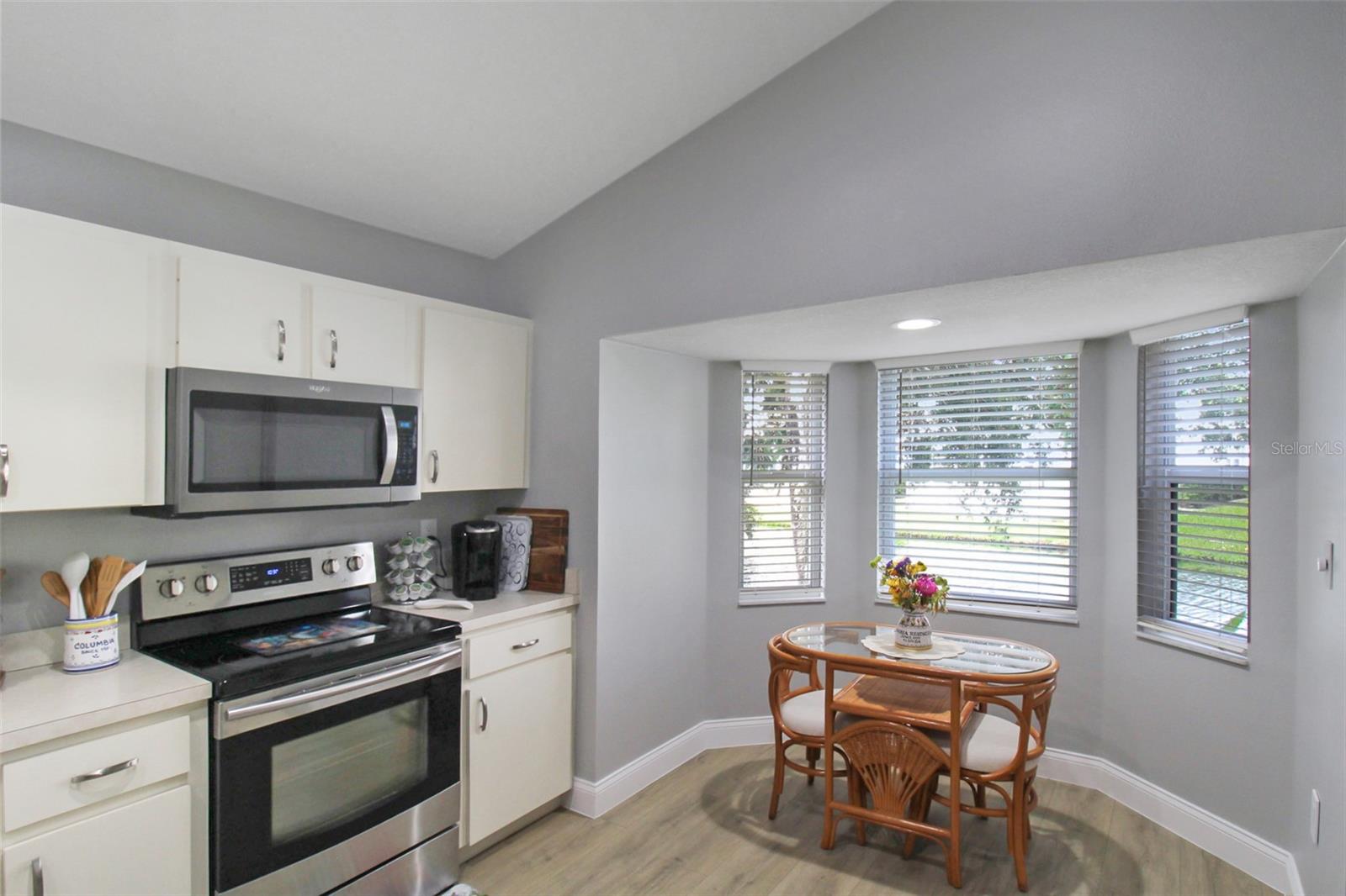 Image 10 of 52 For 1304 Capri Isles Boulevard 31