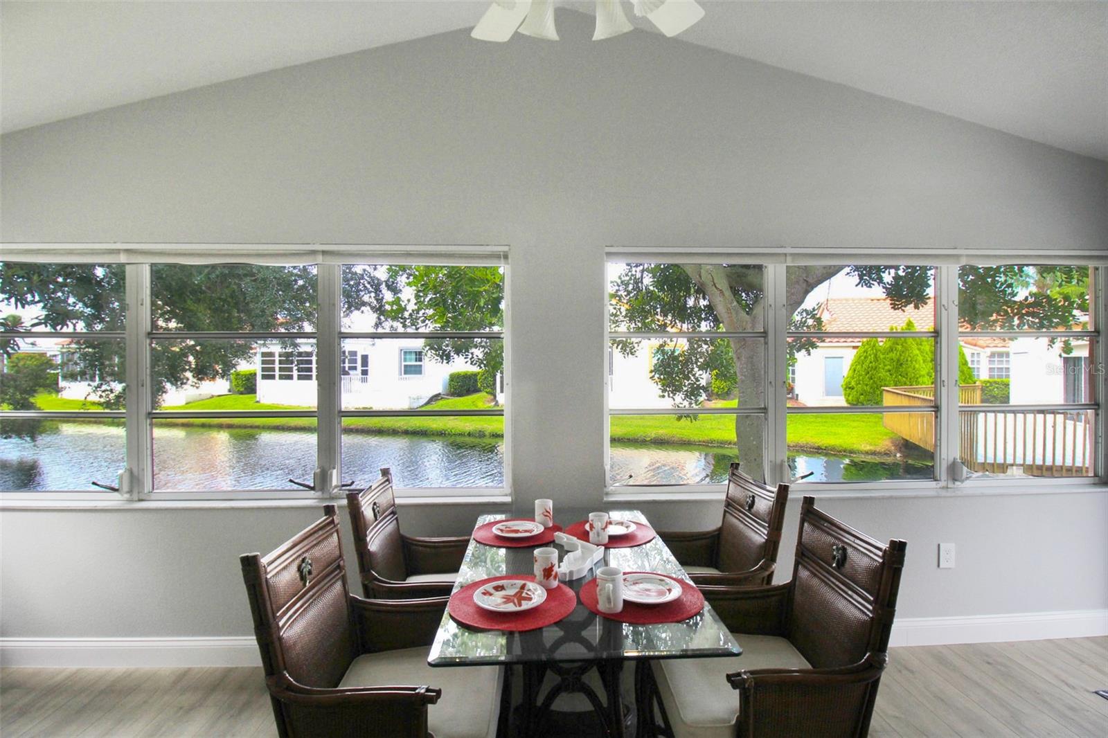 Image 25 of 52 For 1304 Capri Isles Boulevard 31