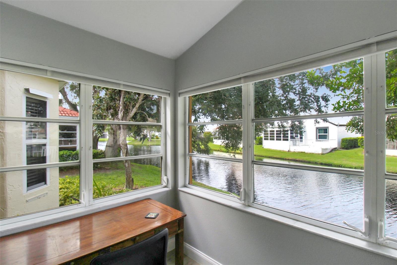 Image 26 of 52 For 1304 Capri Isles Boulevard 31