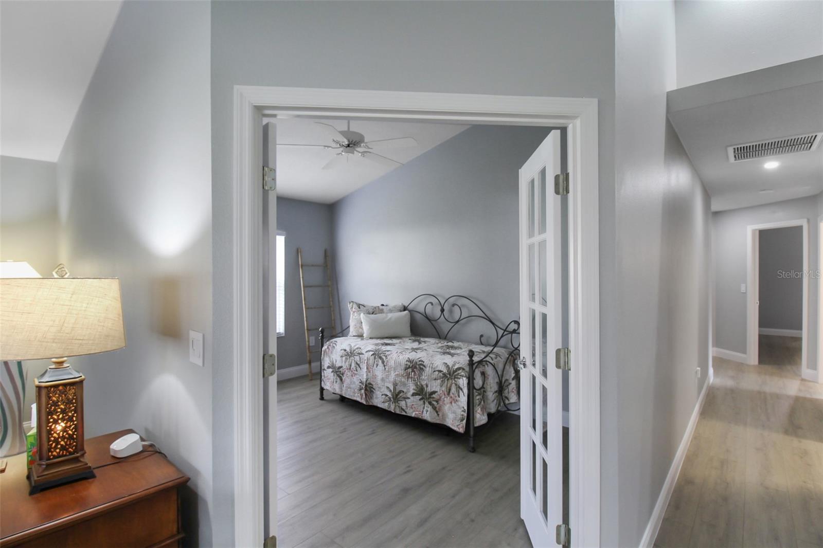 Image 34 of 52 For 1304 Capri Isles Boulevard 31