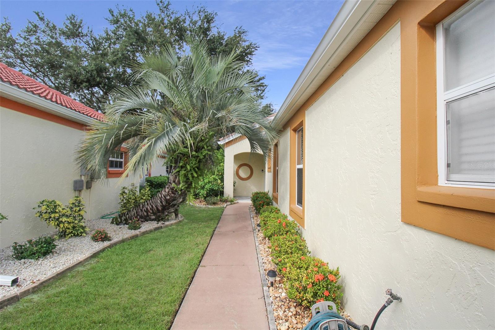 Image 4 of 52 For 1304 Capri Isles Boulevard 31