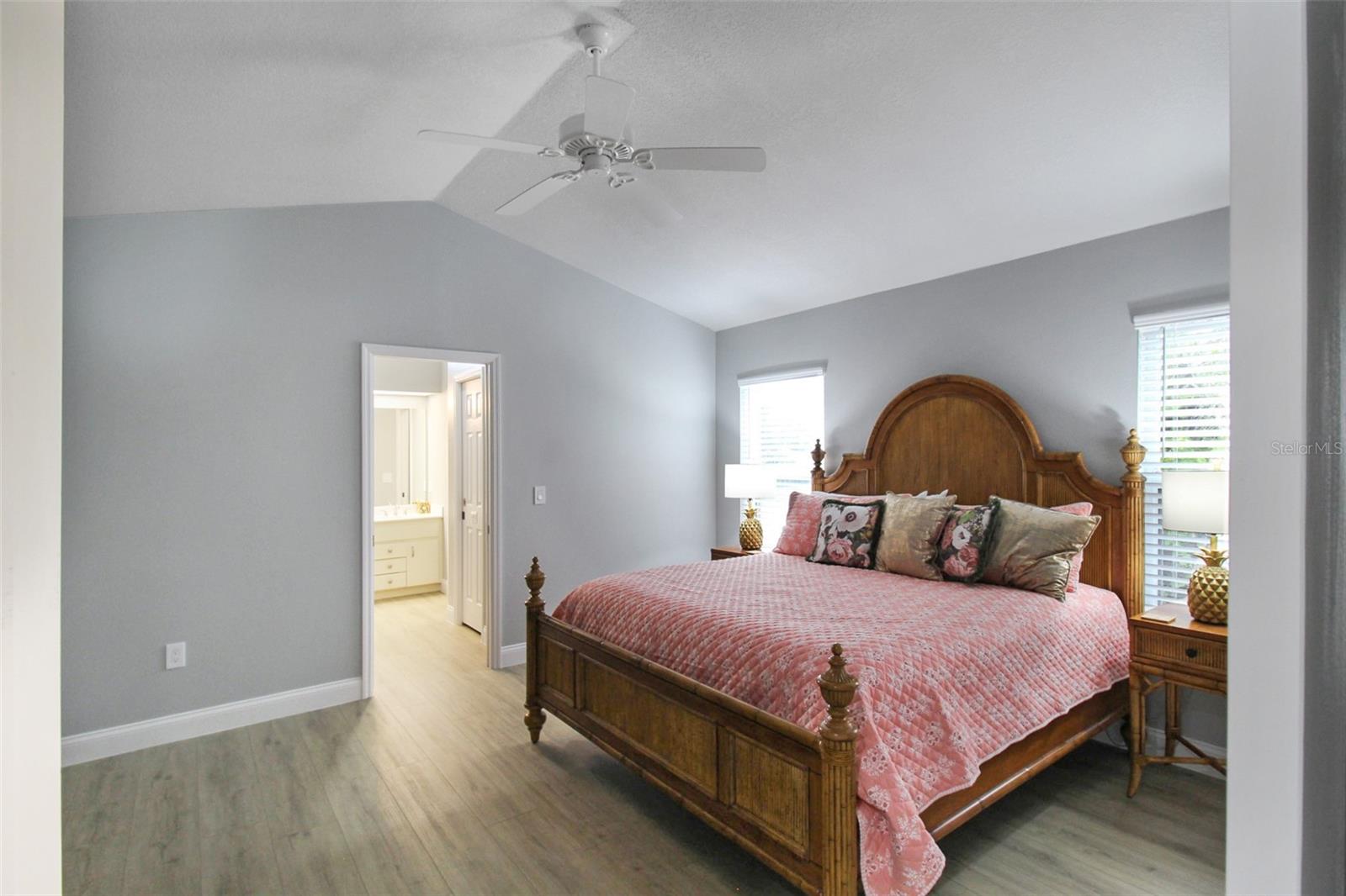 Image 41 of 52 For 1304 Capri Isles Boulevard 31