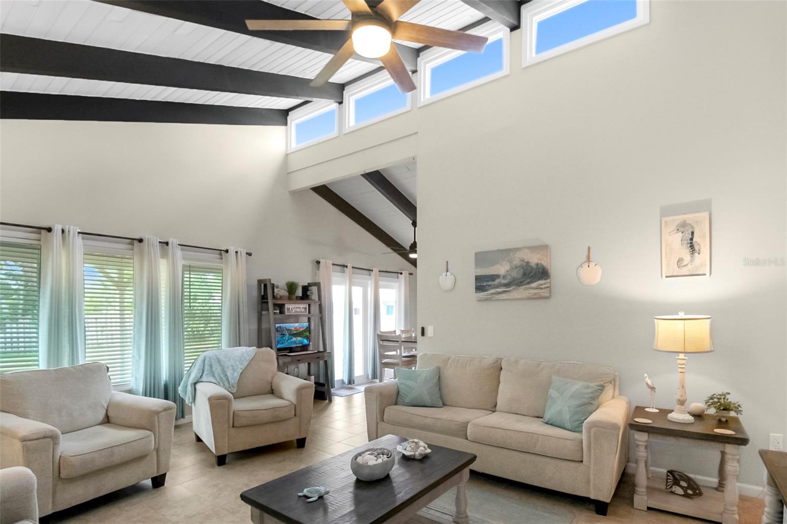 Image 10 of 44 For 5824 Wildwood Avenue