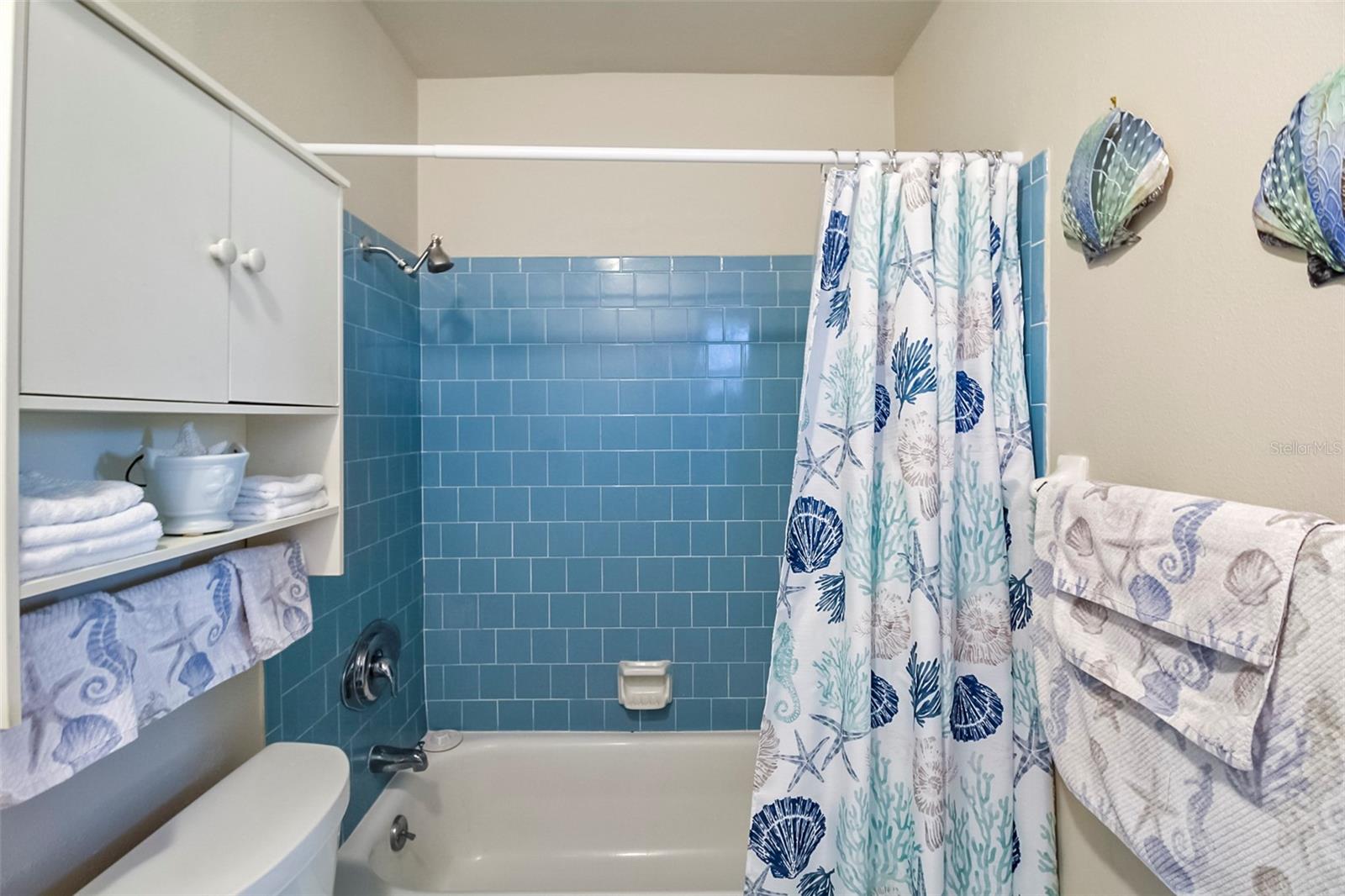 Image 21 of 44 For 5824 Wildwood Avenue