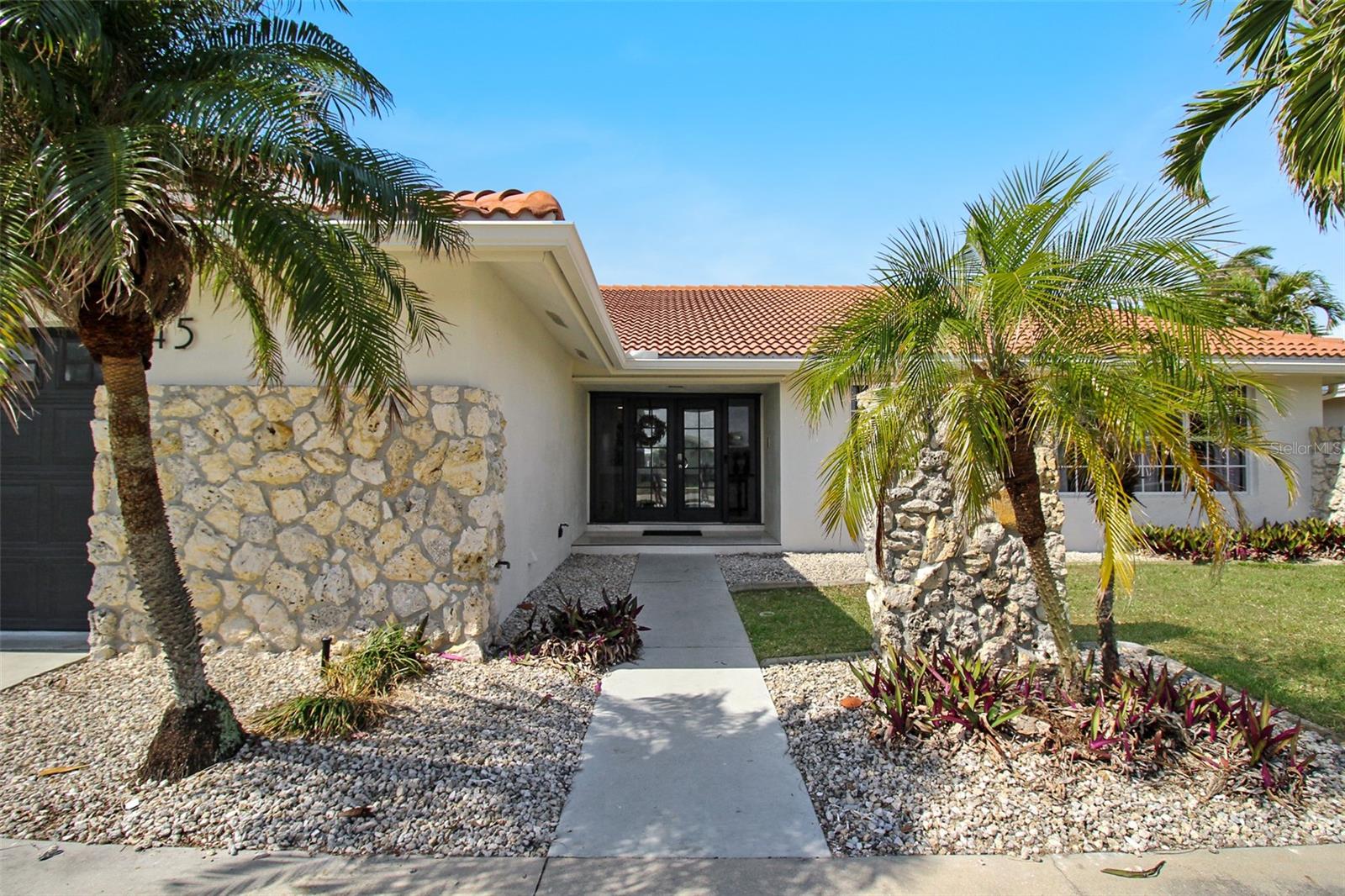 Image 4 of 71 For 945 Bal Harbor Boulevard